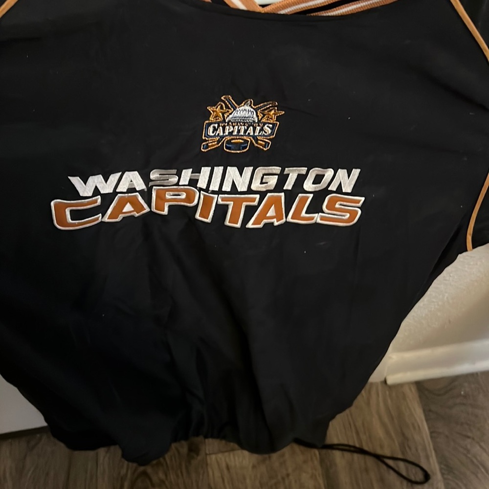 Washington Capitals pull over
